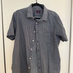 Men's UNTUCKit Short Sleeve Button Down